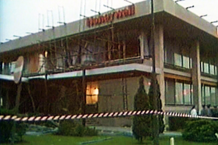 06. CCC. Attentat contre Honeywell. 8 octobre 1984.